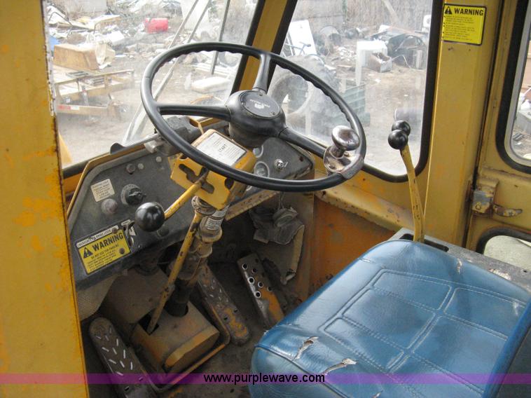 image for item 8010 1978 Fiat-Allis 605B wheel loader