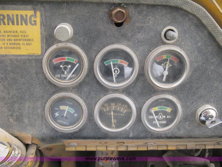 image for item 8010 1978 Fiat-Allis 605B wheel loader