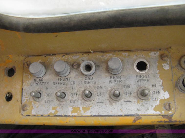 image for item 8010 1978 Fiat-Allis 605B wheel loader