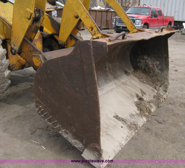 image for item 8010 1978 Fiat-Allis 605B wheel loader