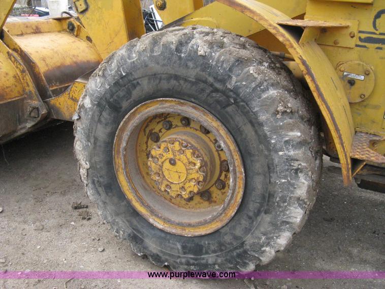 image for item 8010 1978 Fiat-Allis 605B wheel loader