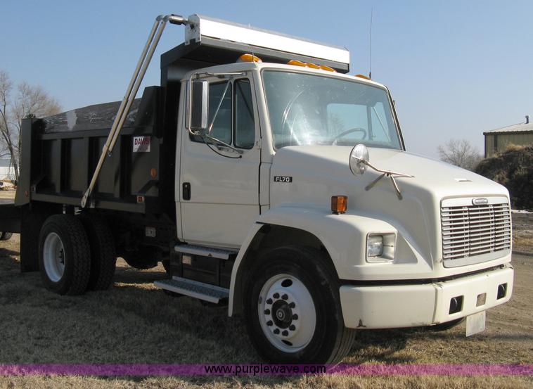 image for item 8210 1997 Freightliner FL70 business class dump truck