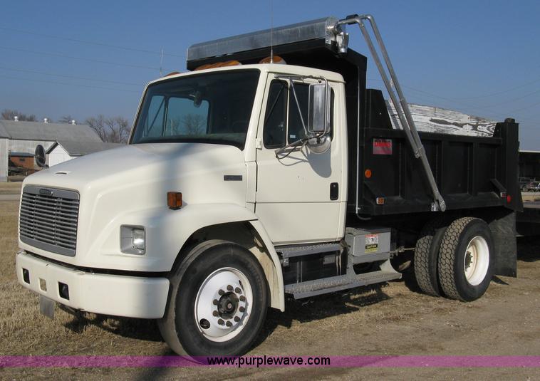 image for item 8210 1997 Freightliner FL70 business class dump truck