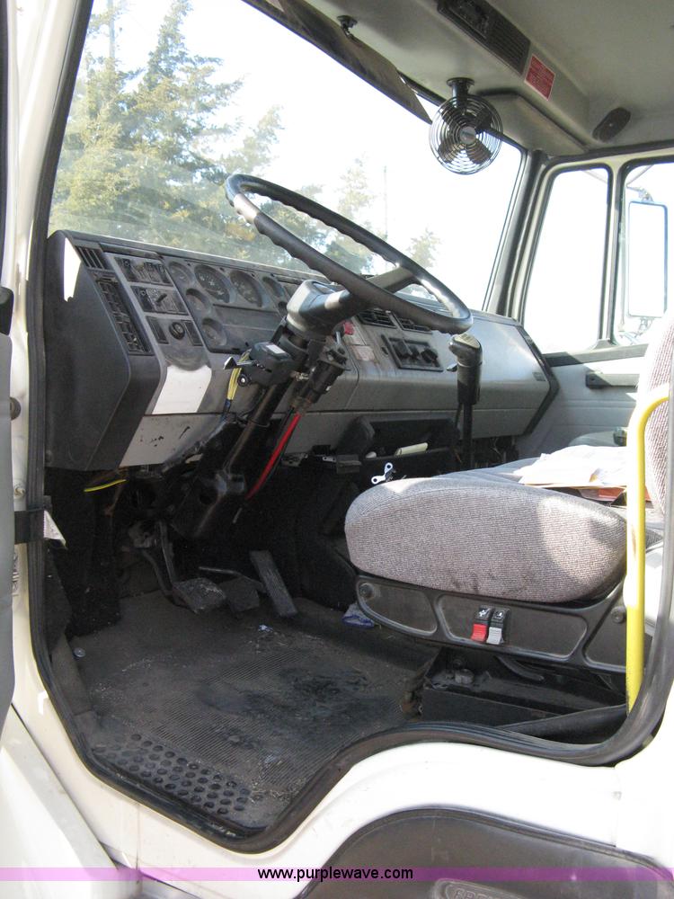 image for item 8210 1997 Freightliner FL70 business class dump truck