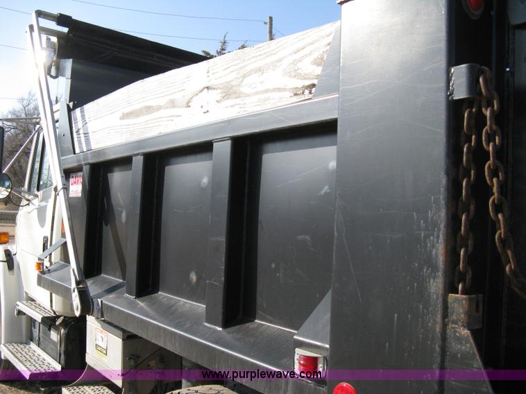 image for item 8210 1997 Freightliner FL70 business class dump truck