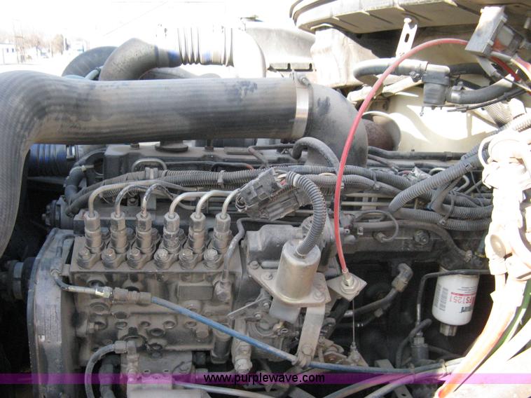 image for item 8210 1997 Freightliner FL70 business class dump truck