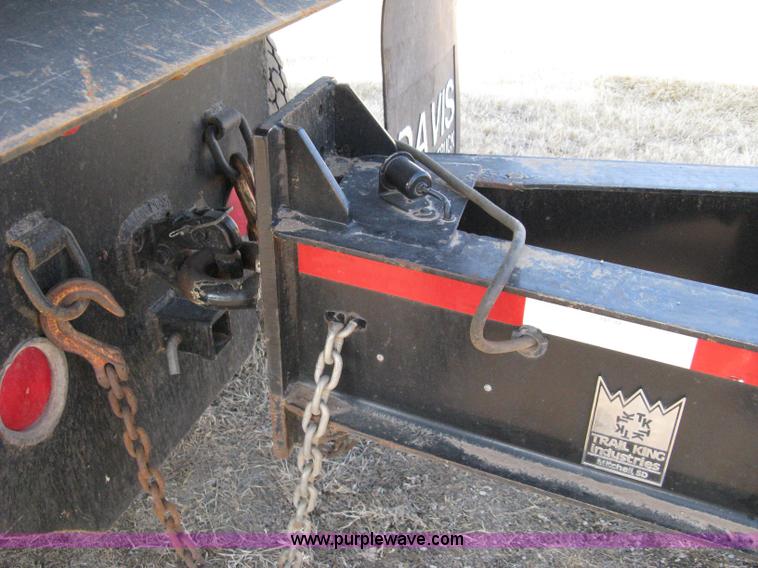 image for item 8211 2004 Trail King TK20 flatbed trailer