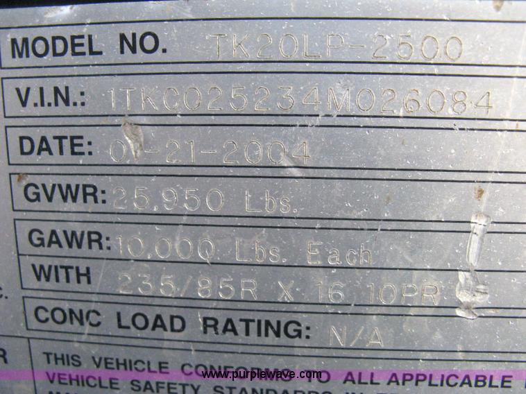 image for item 8211 2004 Trail King TK20 flatbed trailer