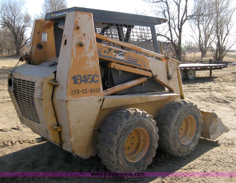 image for item 8217 2000 Case 1845 C skid loader