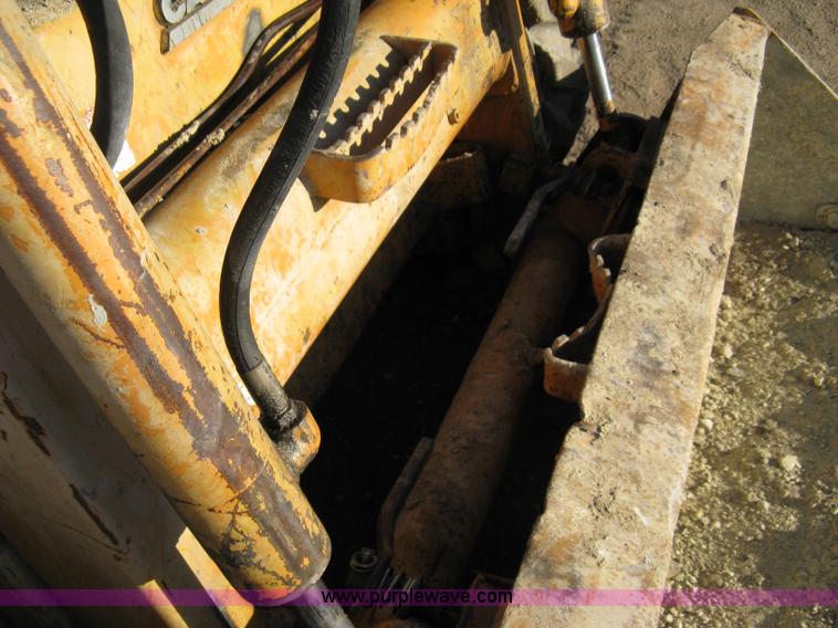 image for item 8217 2000 Case 1845 C skid loader