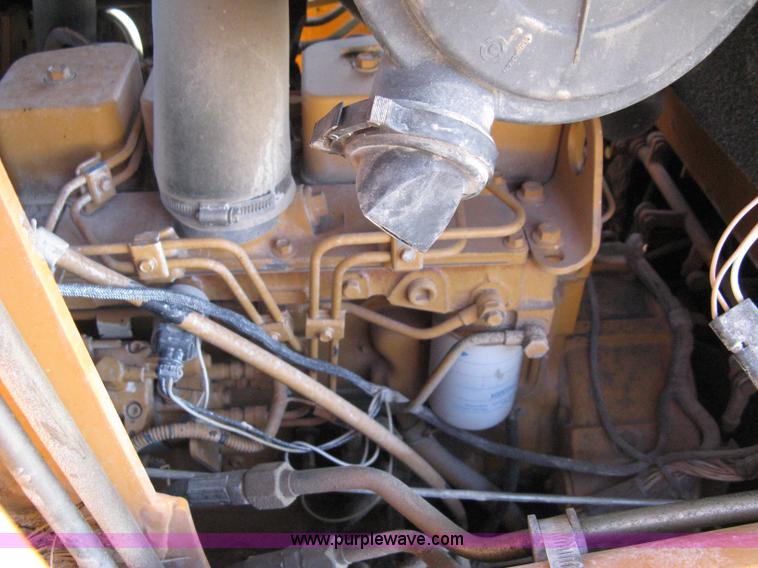 image for item 8217 2000 Case 1845 C skid loader