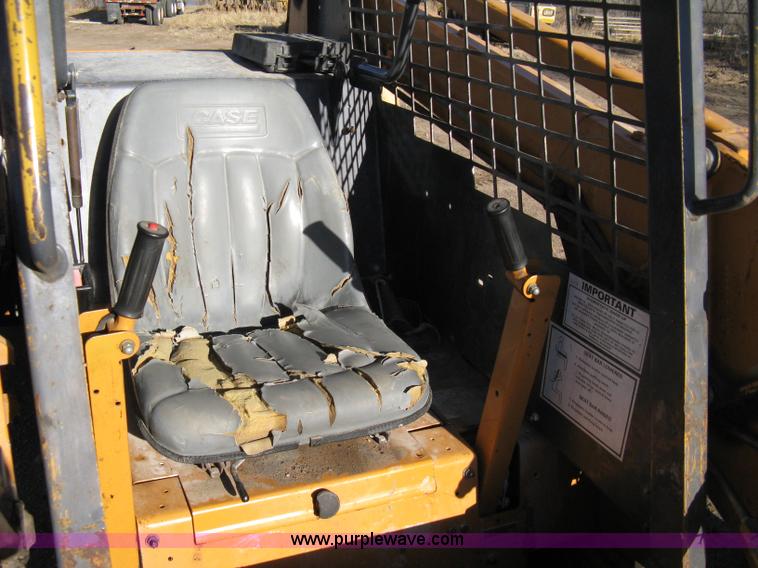 image for item 8217 2000 Case 1845 C skid loader