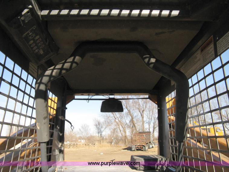 image for item 8217 2000 Case 1845 C skid loader