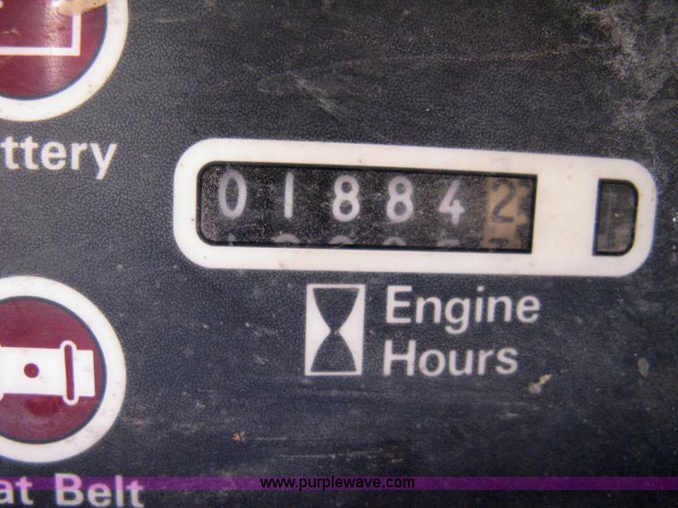 image for item 8217 2000 Case 1845 C skid loader