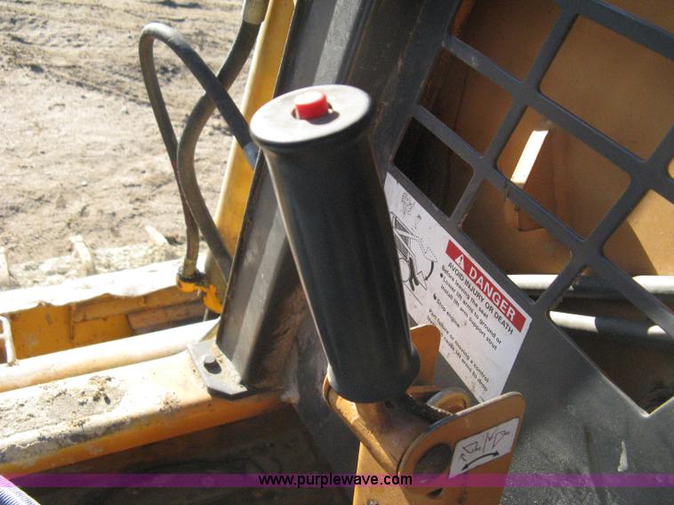 image for item 8217 2000 Case 1845 C skid loader