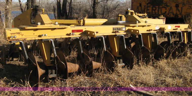 image for item 8218 Rome TRCH-20 construction grade 16' tandem offset disk