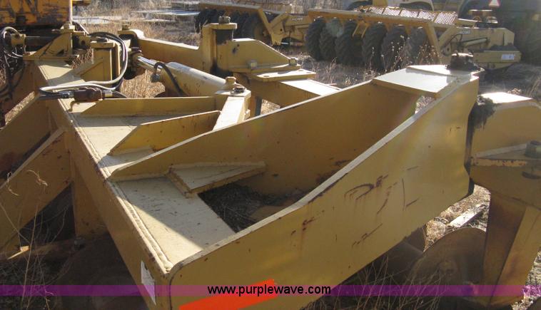 image for item 8218 Rome TRCH-20 construction grade 16' tandem offset disk