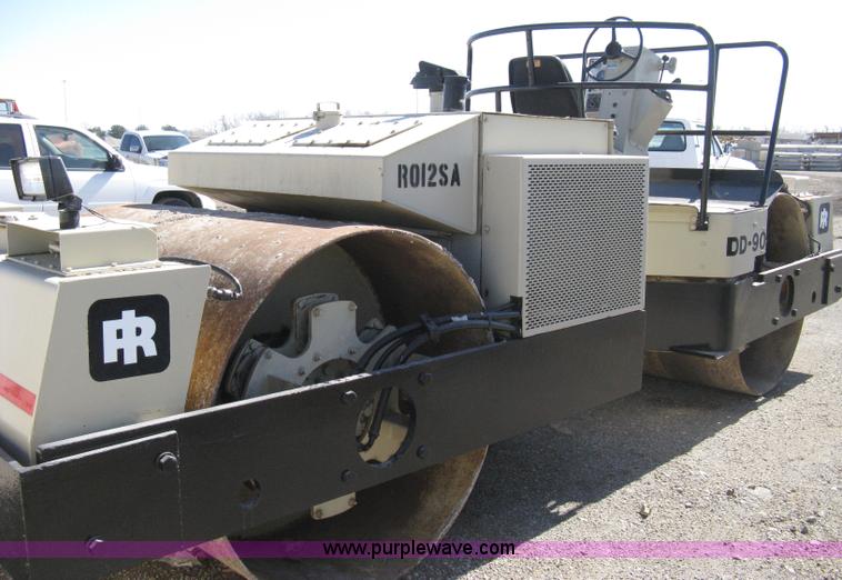 image for item 8223 Ingersoll Rand DD-90 vibratory compactor