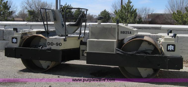 image for item 8223 Ingersoll Rand DD-90 vibratory compactor