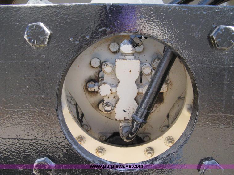 image for item 8223 Ingersoll Rand DD-90 vibratory compactor