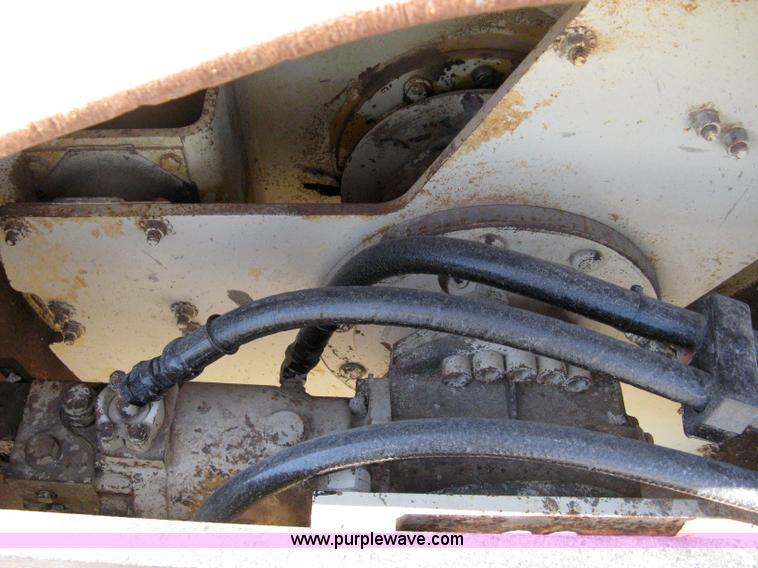 image for item 8223 Ingersoll Rand DD-90 vibratory compactor