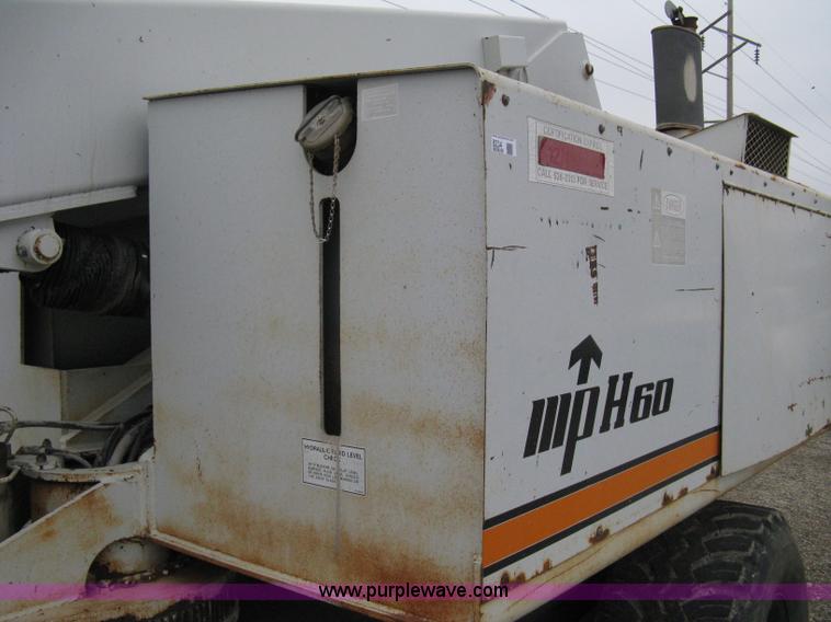 image for item 8234 Simon MPH 60 boom lift