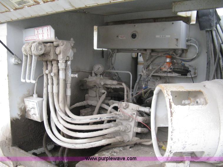 image for item 8234 Simon MPH 60 boom lift