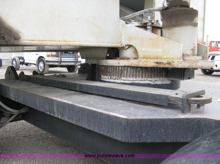 image for item 8234 Simon MPH 60 boom lift