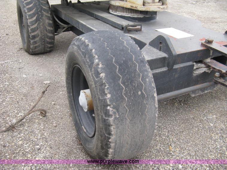 image for item 8234 Simon MPH 60 boom lift