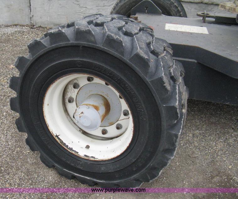 image for item 8234 Simon MPH 60 boom lift