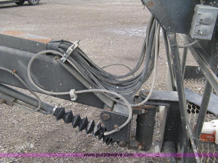 image for item 8234 Simon MPH 60 boom lift