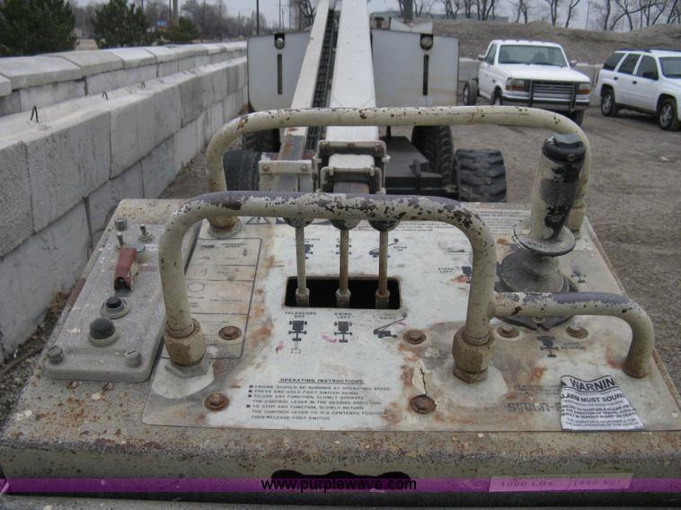 image for item 8234 Simon MPH 60 boom lift