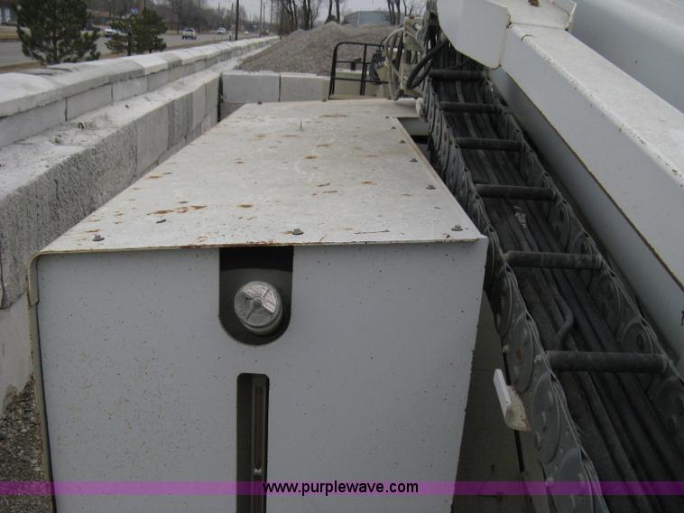 image for item 8234 Simon MPH 60 boom lift