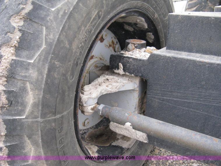 image for item 8234 Simon MPH 60 boom lift