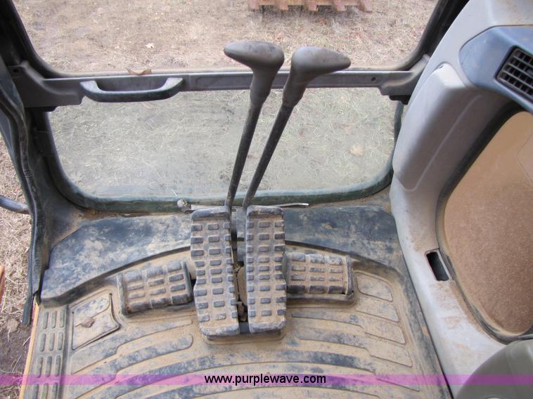 image for item 8364 2003 Case CX130 excavator