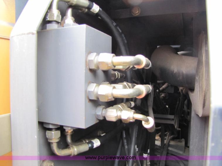 image for item 8364 2003 Case CX130 excavator