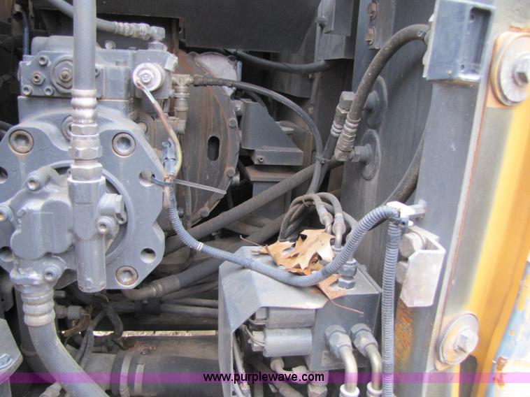 image for item 8364 2003 Case CX130 excavator