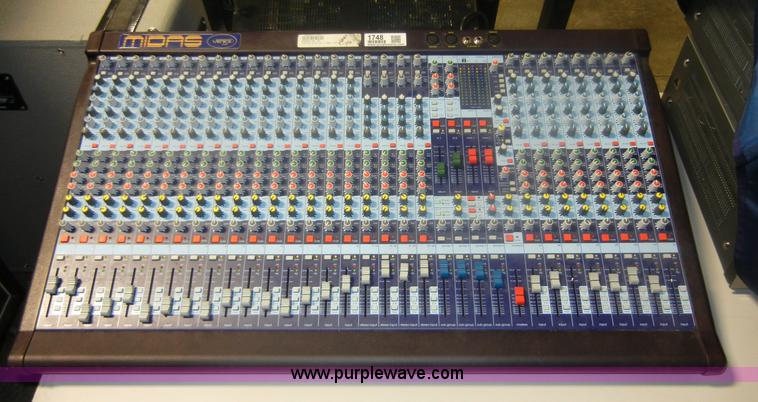 image for item 1748 Midas Venice 320 32-channel compact mixing console with cover