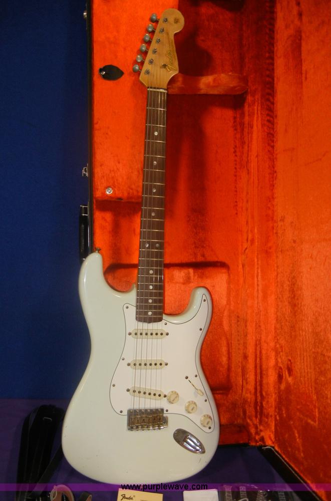 image for item 2046 1965 Fender Stratocaster Relic electric guitar