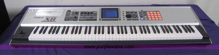 image for item 2078 Roland Fantom X8 workstation keyboard
