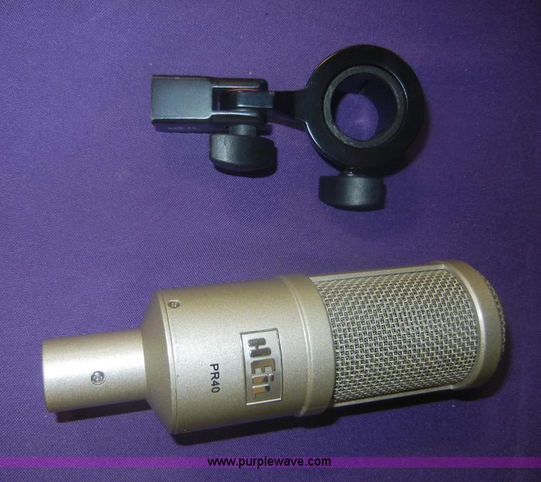 image for item 2118 Heil PR40 microphone with case