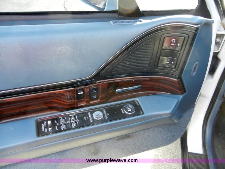 image for item 2225 1997 Buick LeSabre Custom