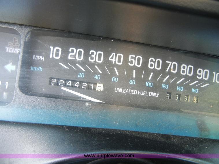 image for item 2225 1997 Buick LeSabre Custom