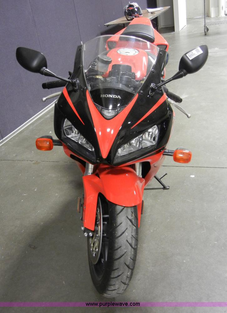 image for item 2228 2006 Honda CBR1000RR motorcycle