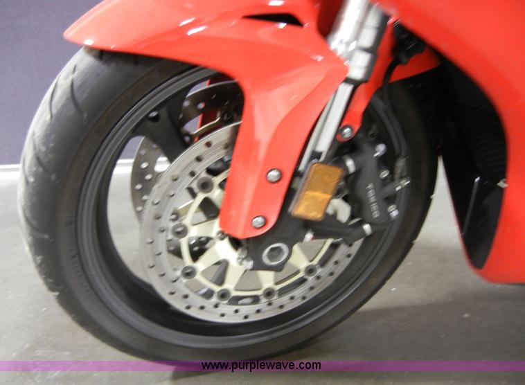 image for item 2228 2006 Honda CBR1000RR motorcycle