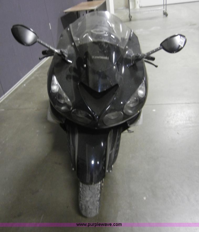 image for item 2230 2008 Kawasaki ZX-14R Ninja motorcycle