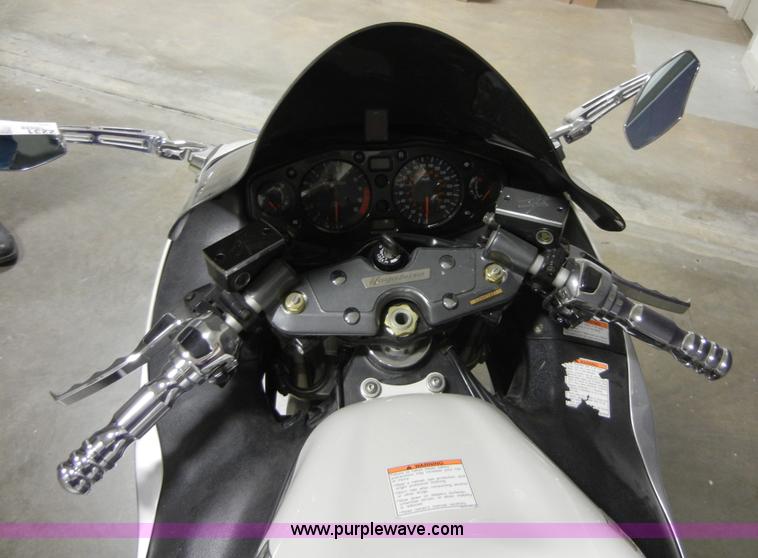 image for item 2231 2006 Suzuki Hayabusa GSX1300R motorcycle