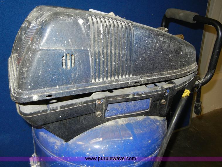 Campbell Hausfeld 22 gallon air compressor in Manhattan, KS | Item 2277 ...