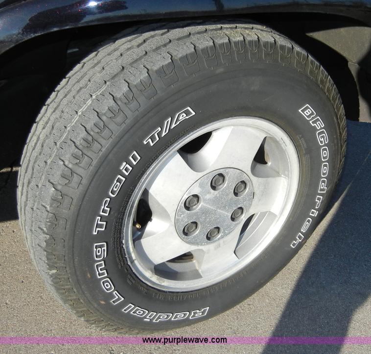 image for item 2328 1994 Chevrolet Silverado K1500 custom pickup truck