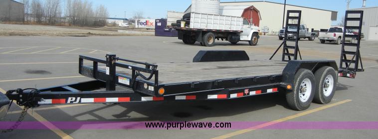 image for item 2331 2010 PJ 25' trailer